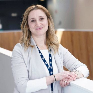 Dr. Jacquelyn Cragg